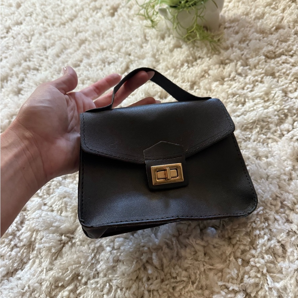 Chic Black Mini Bag with Gold Accent - Picture 2 of 7